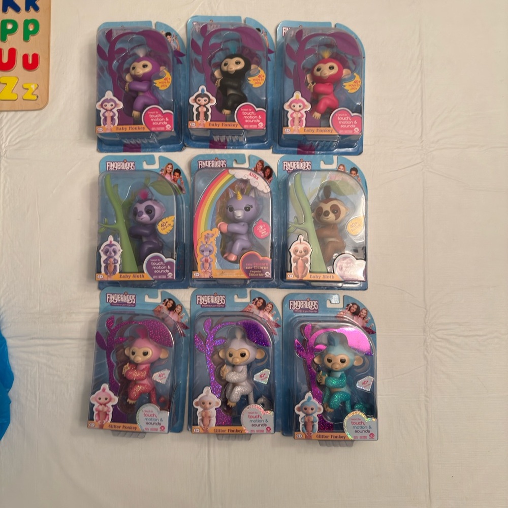 Fingerlings Interactive Baby Monkey Toy Set - Purple, Black, Blue